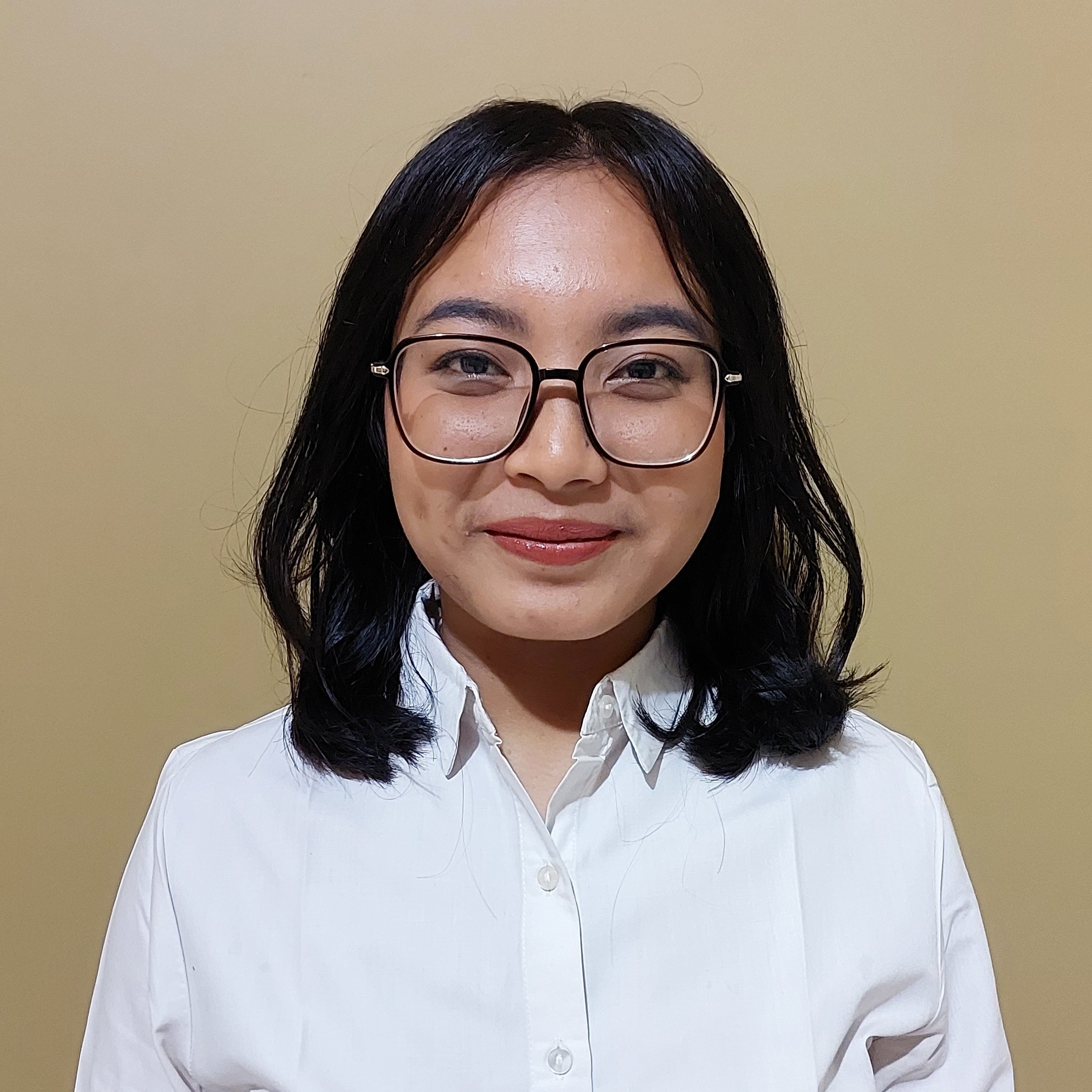 PUTRI MAGHFIRO